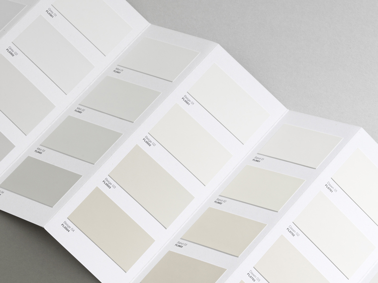 Flügger 32 colour card with various natural shades.