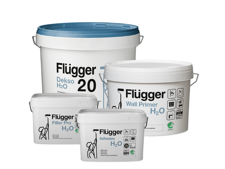 Flügger Dekso H2O-produkter sammen med de ulike produktene som trengs til våtromsmaling.